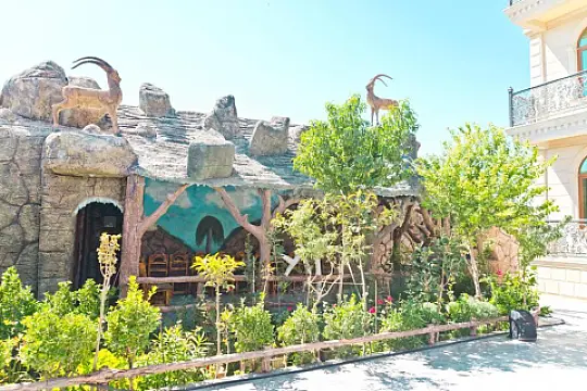 Satılır obyekt 1000 m²