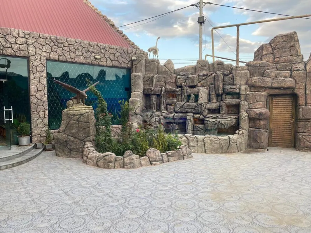 Satılır obyekt 1000 m²