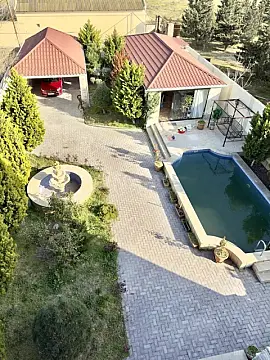 Satılır 6 otaqlı həyət evi 360 m²