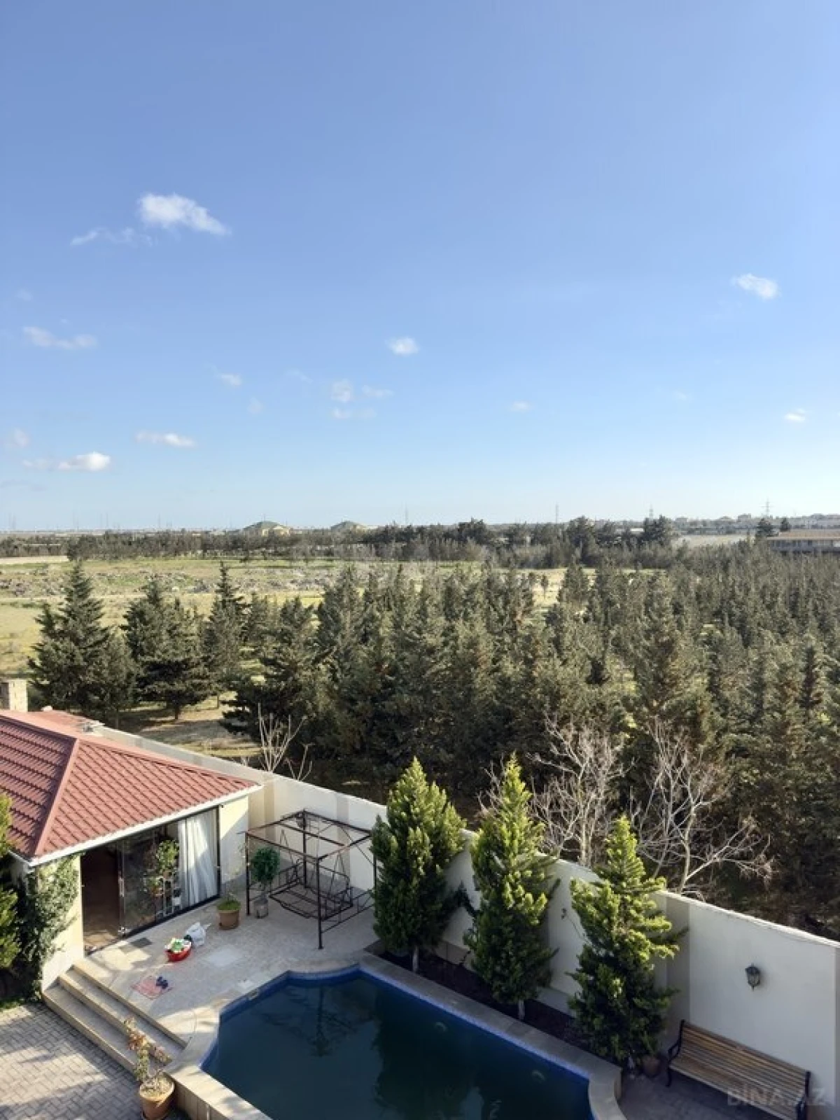 Satılır 6 otaqlı həyət evi 360 m²