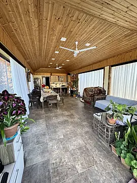 Satılır 6 otaqlı həyət evi 360 m²