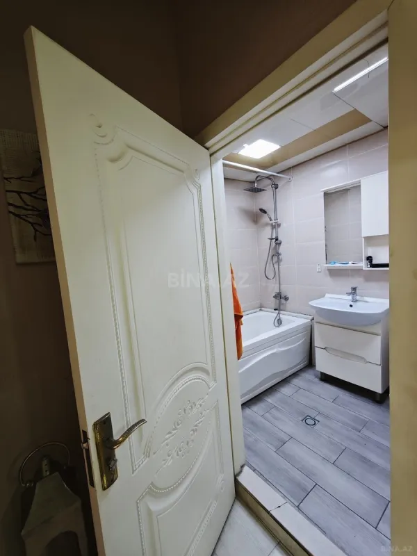 Satılır 3 otaqlı mənzil 113 m²