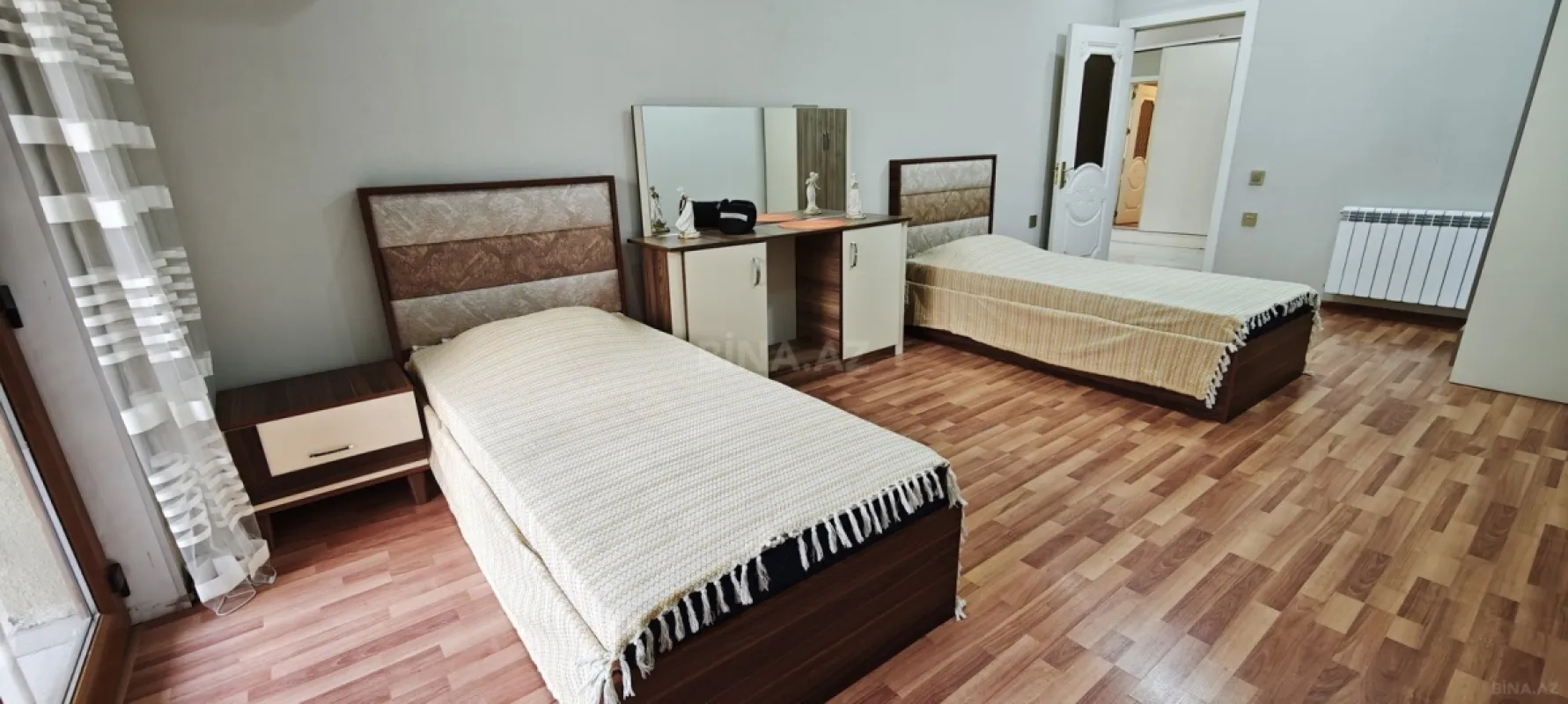 Satılır 3 otaqlı mənzil 113 m²
