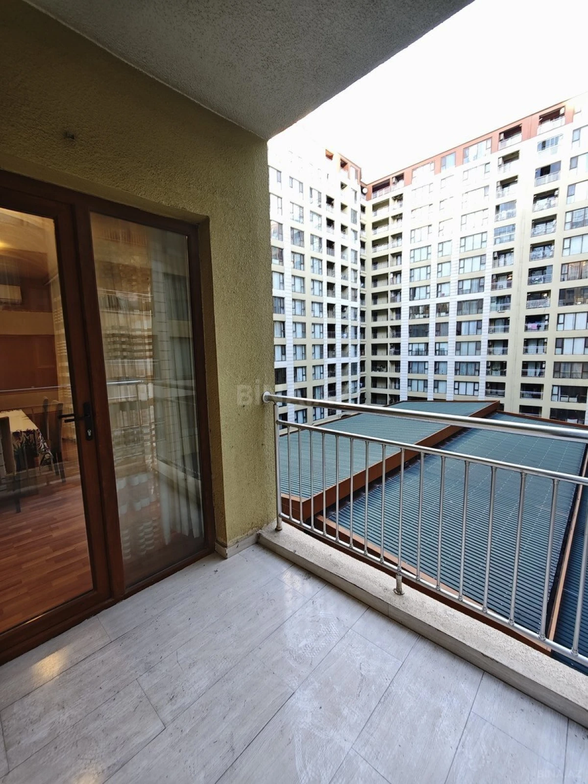 Satılır 3 otaqlı mənzil 113 m²