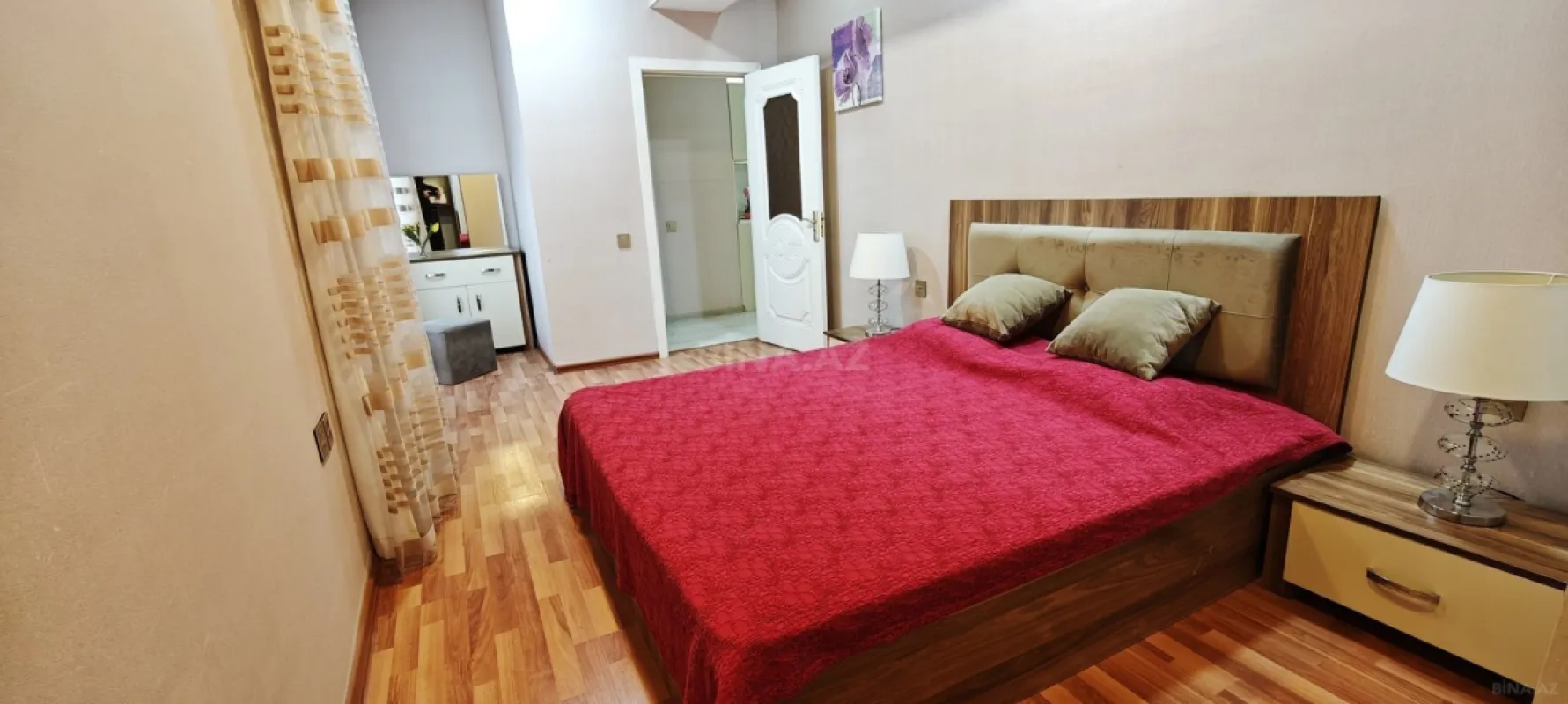 Satılır 3 otaqlı mənzil 113 m²