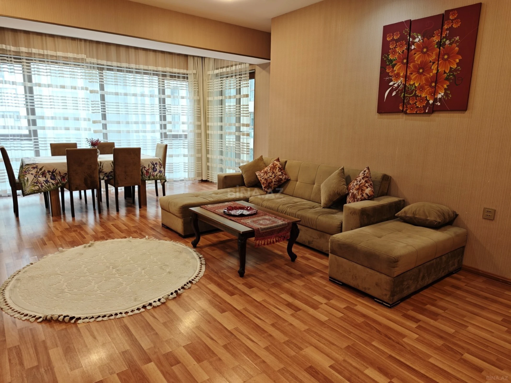Satılır 3 otaqlı mənzil 113 m²