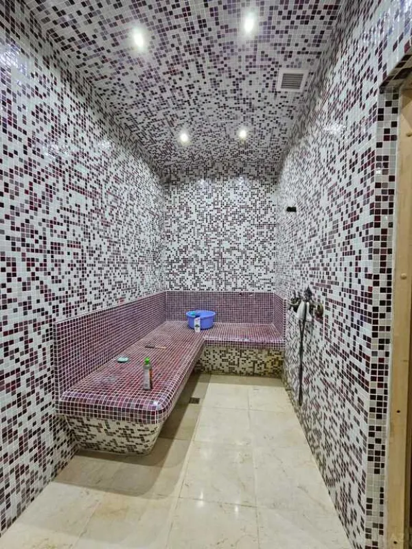 Satılır 8 otaqlı həyət evi 600 m²