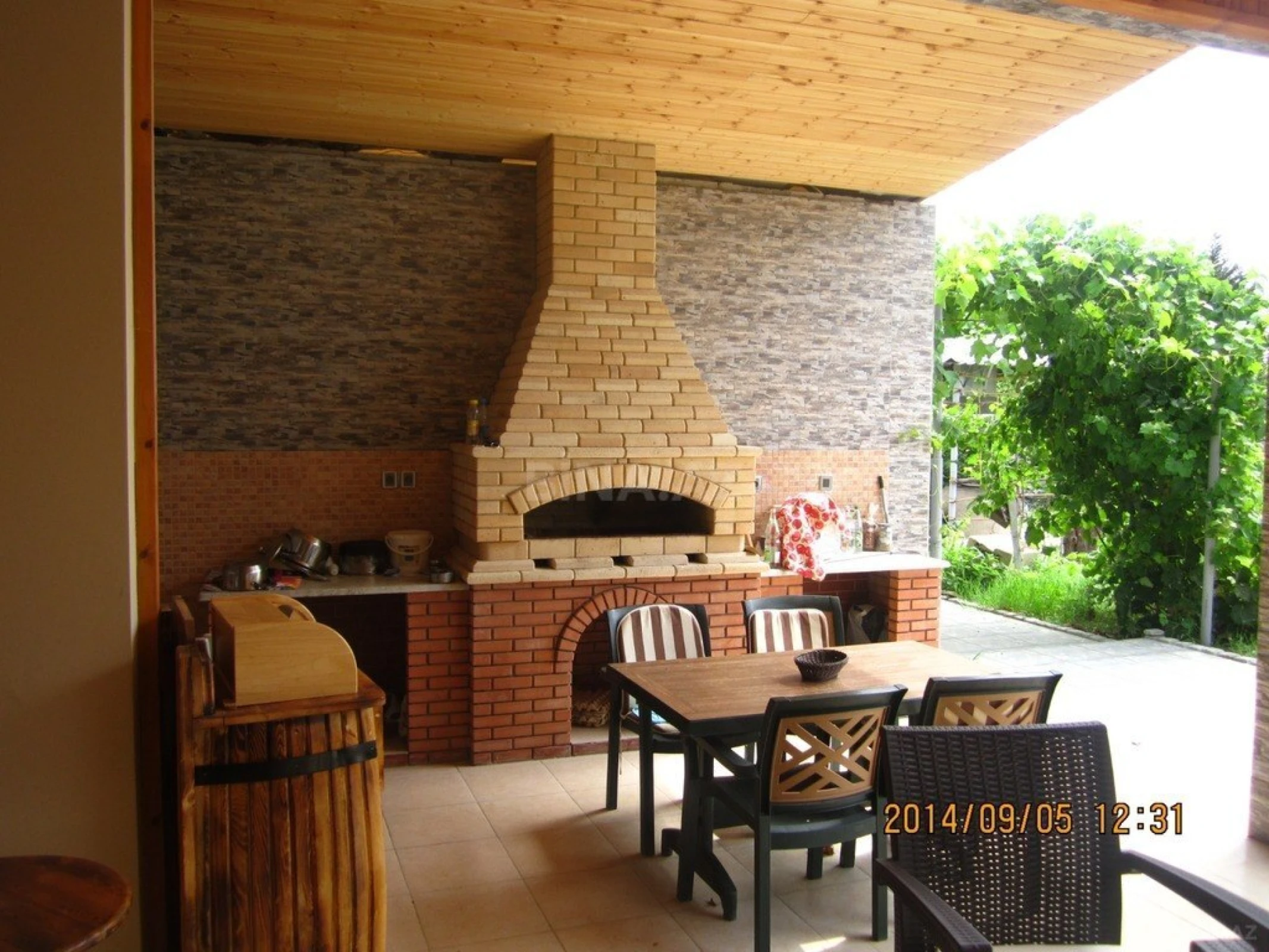 Satılır 8 otaqlı həyət evi 600 m²