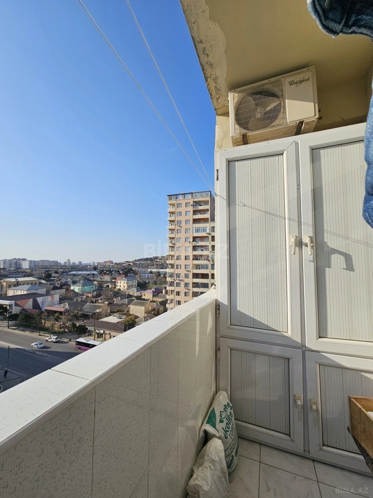 Satılır 4 otaqlı mənzil 132 m²