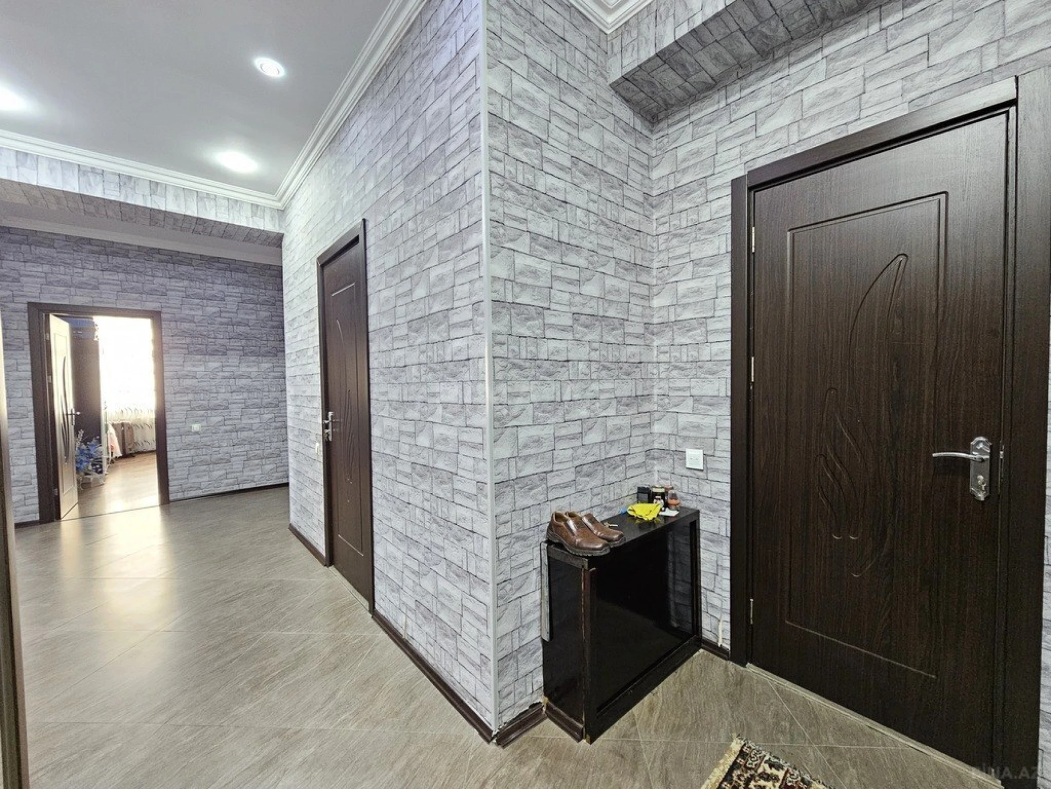Satılır 4 otaqlı mənzil 132 m²