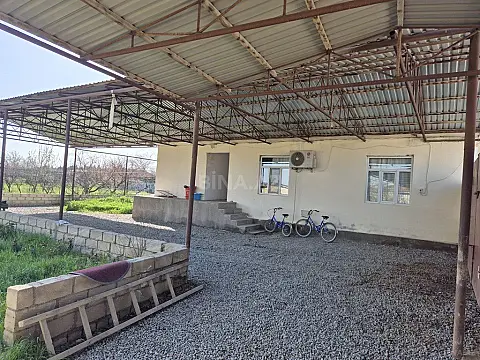 Satılır 3 otaqlı həyət evi 170 m²