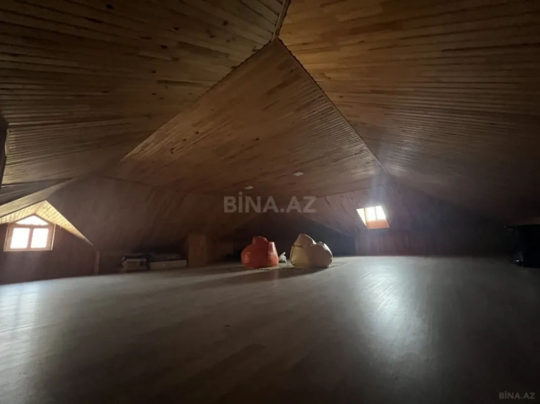 Satılır 5 otaqlı həyət evi 285 m²