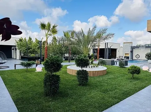 Kirayə verilir 5 otaqlı həyət evi 240 m²
