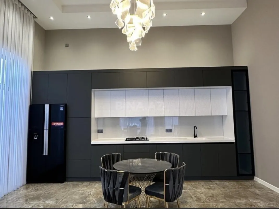 Kirayə verilir 5 otaqlı həyət evi 240 m²