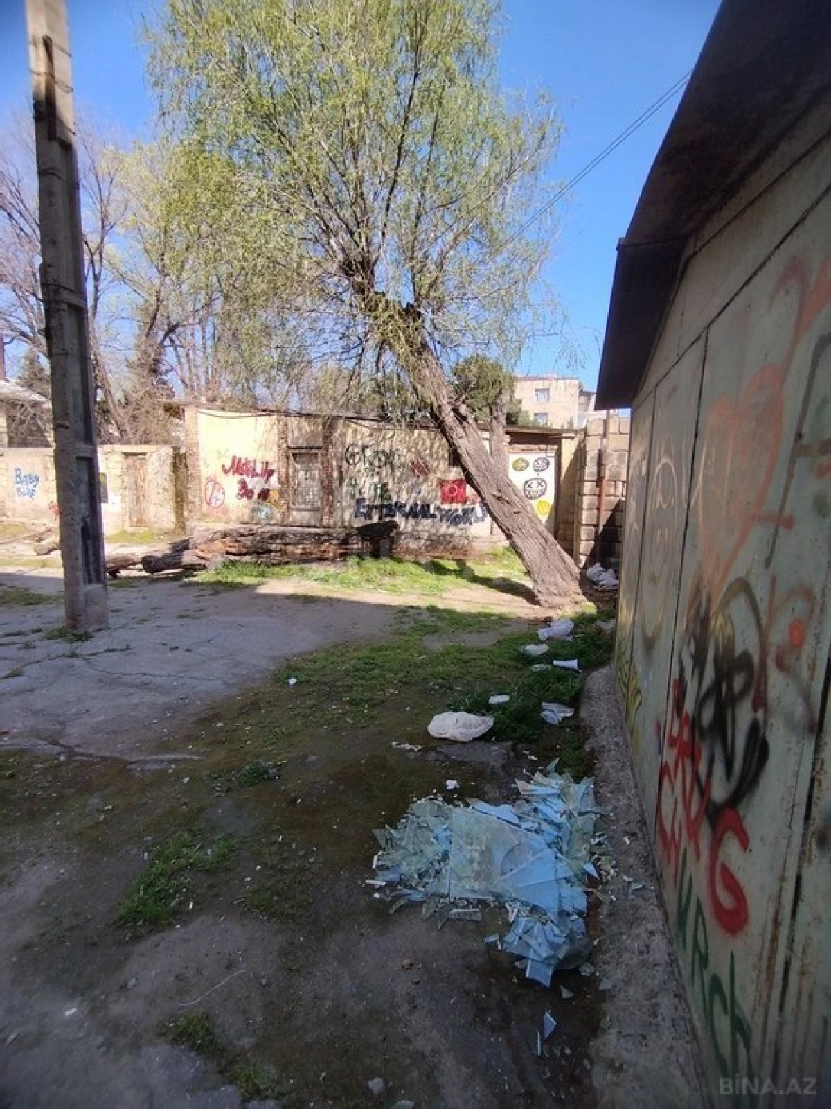 Satılır torpaq sahəsi 10 m²