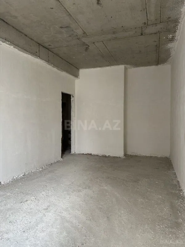 Satılır 2 otaqlı mənzil 93 m²