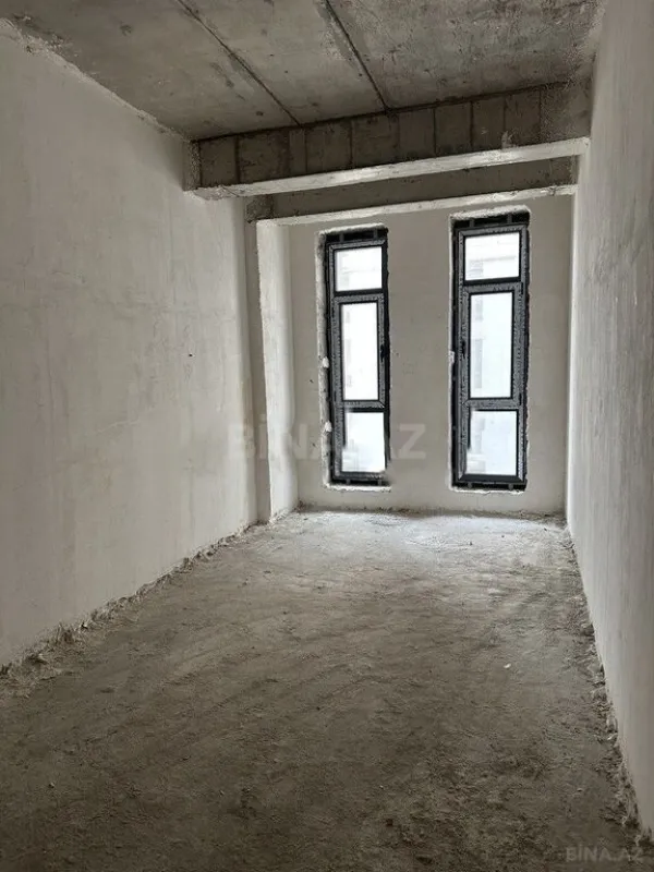 Satılır 2 otaqlı mənzil 93 m²