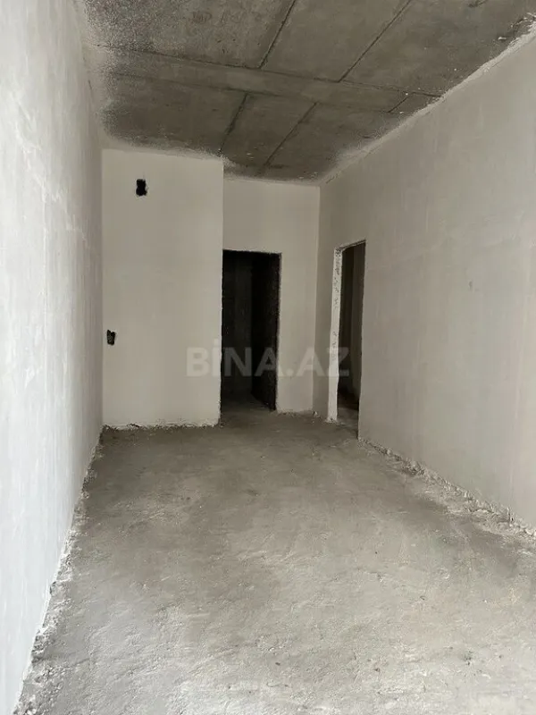 Satılır 2 otaqlı mənzil 93 m²