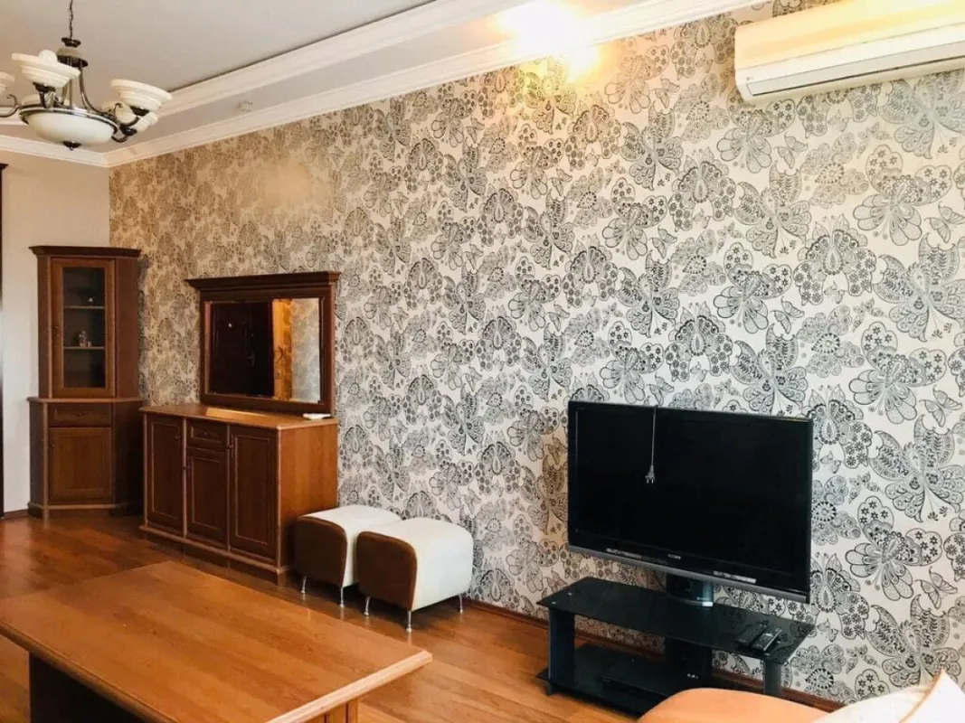 Kirayə verilir 3 otaqlı mənzil 93 m²