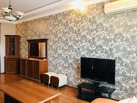 Kirayə verilir 3 otaqlı mənzil 93 m²