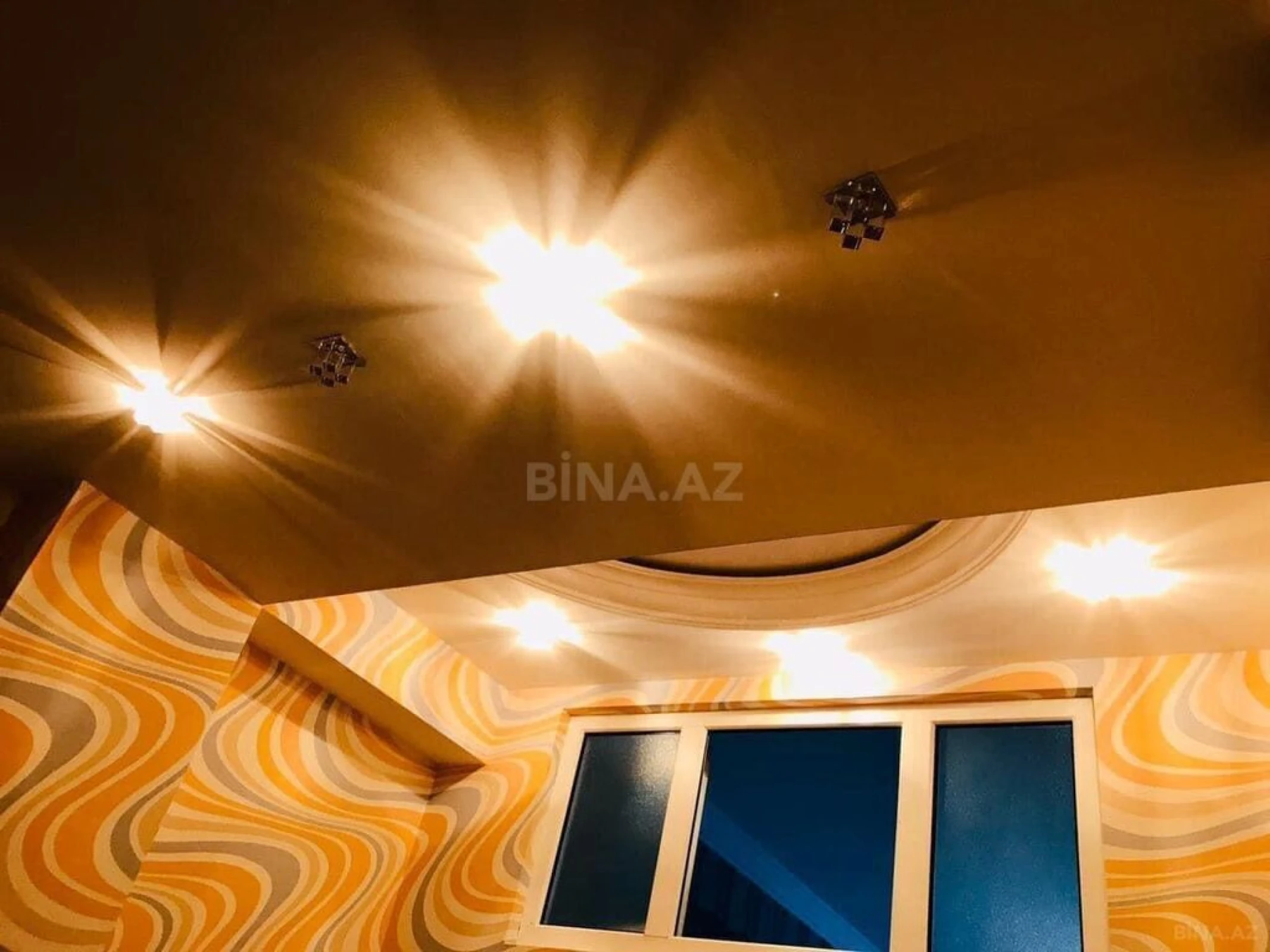 Kirayə verilir 3 otaqlı mənzil 93 m²