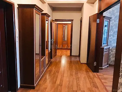 Kirayə verilir 3 otaqlı mənzil 93 m²