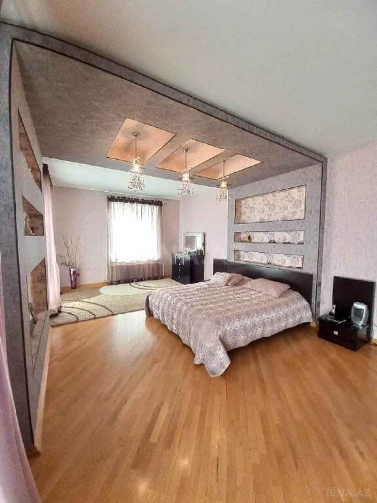 Satılır 4 otaqlı həyət evi 340 m²