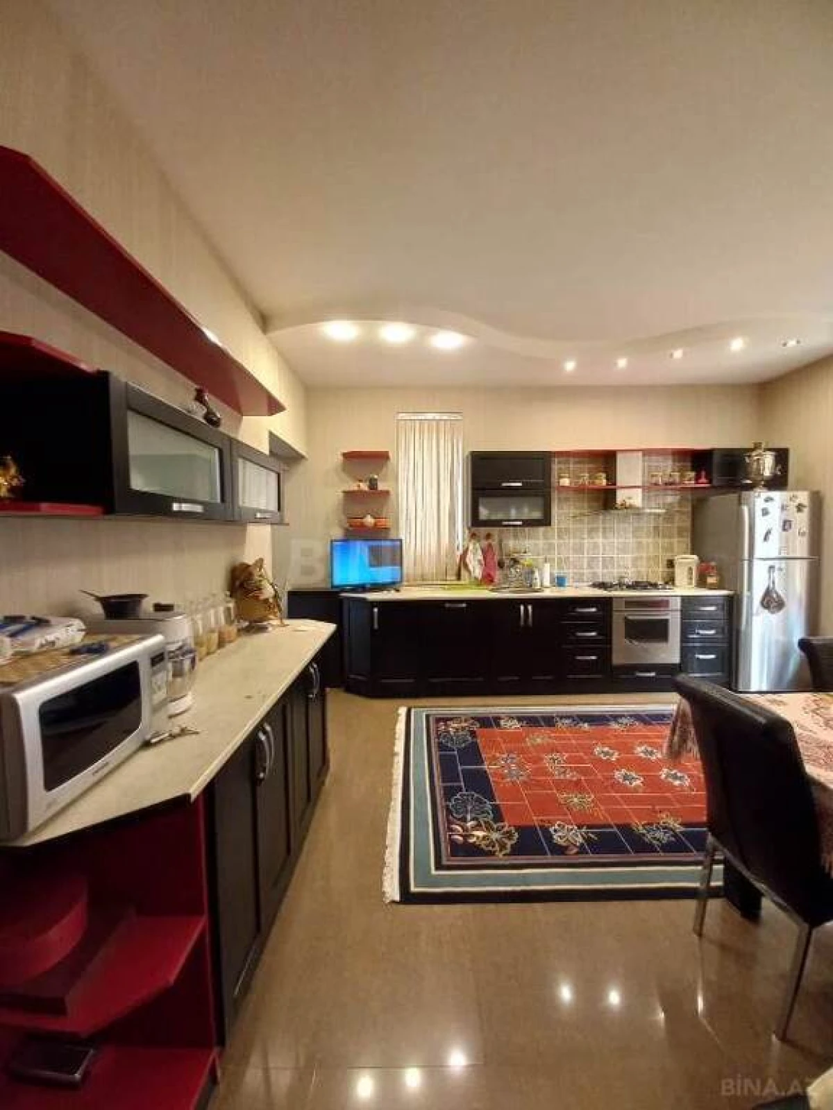 Satılır 4 otaqlı həyət evi 340 m²