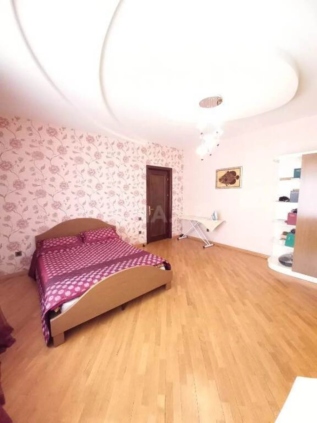 Satılır 4 otaqlı həyət evi 340 m²