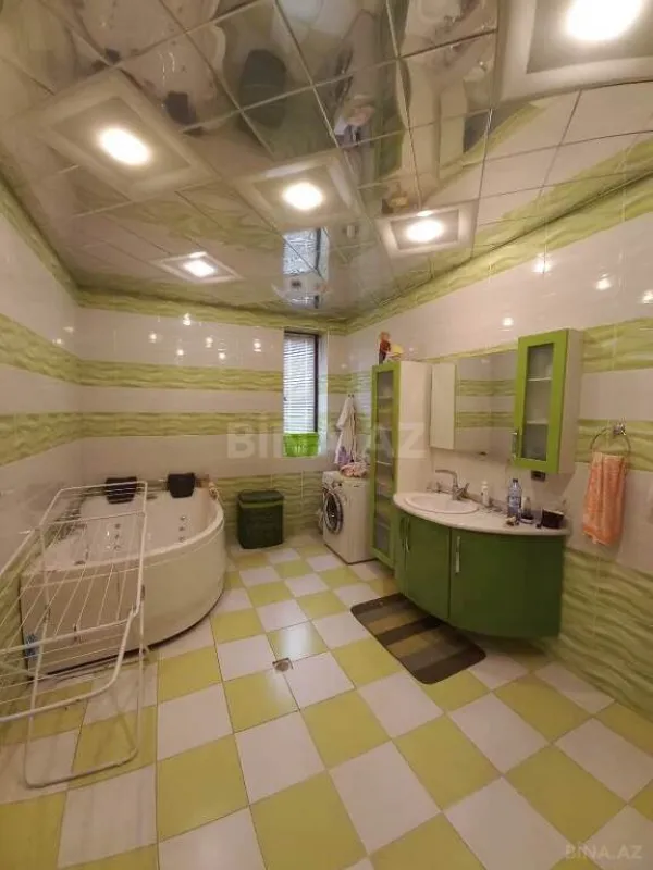 Satılır 4 otaqlı həyət evi 340 m²