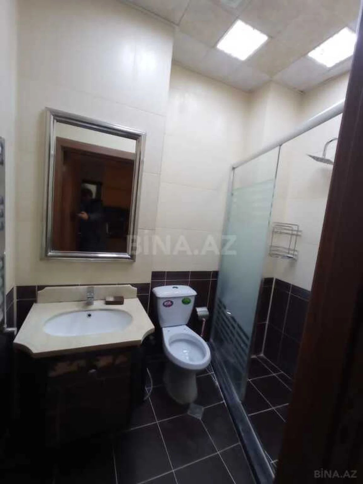 Satılır 2 otaqlı mənzil 82.7 m²