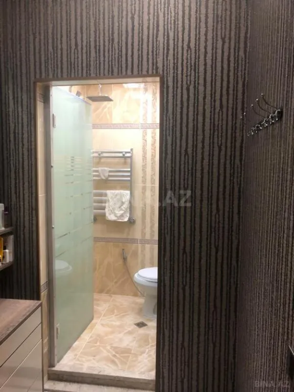 Satılır 2 otaqlı mənzil 82.7 m²