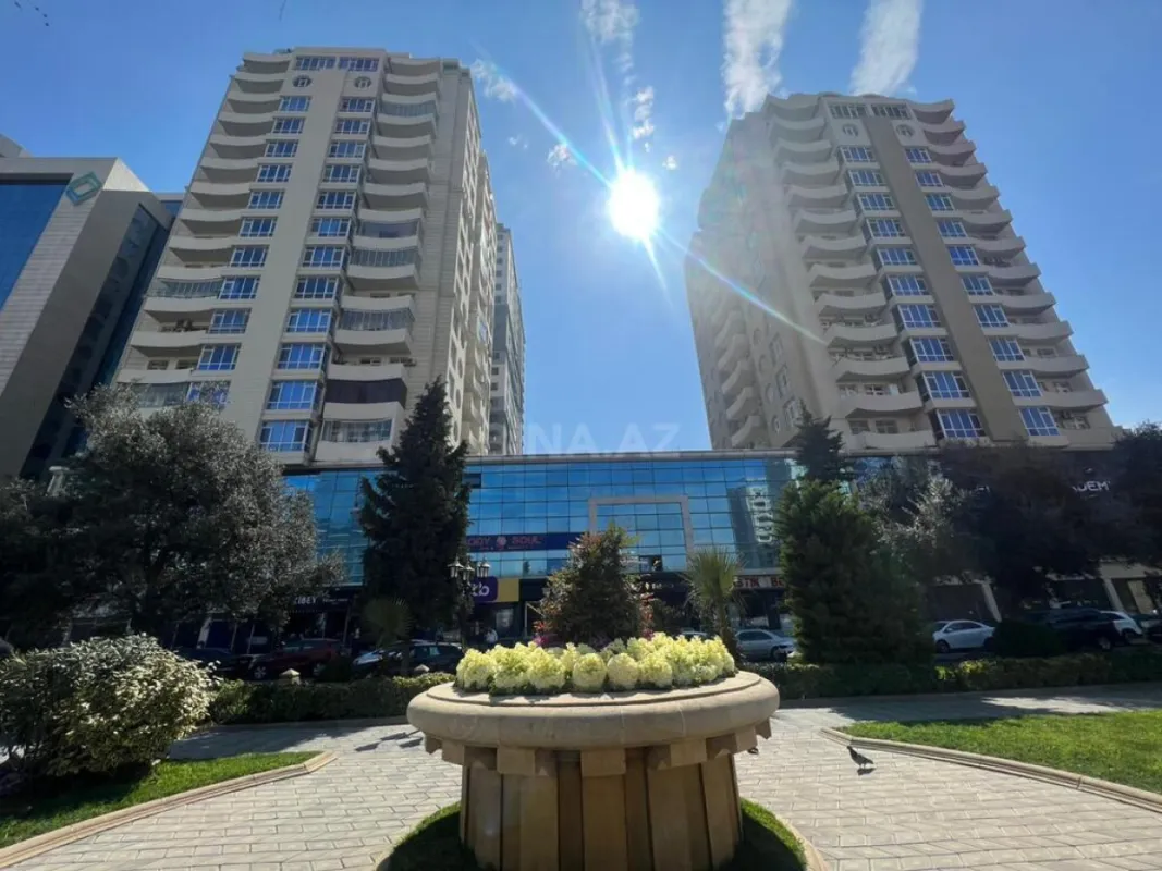 Satılır 2 otaqlı mənzil 82.7 m²