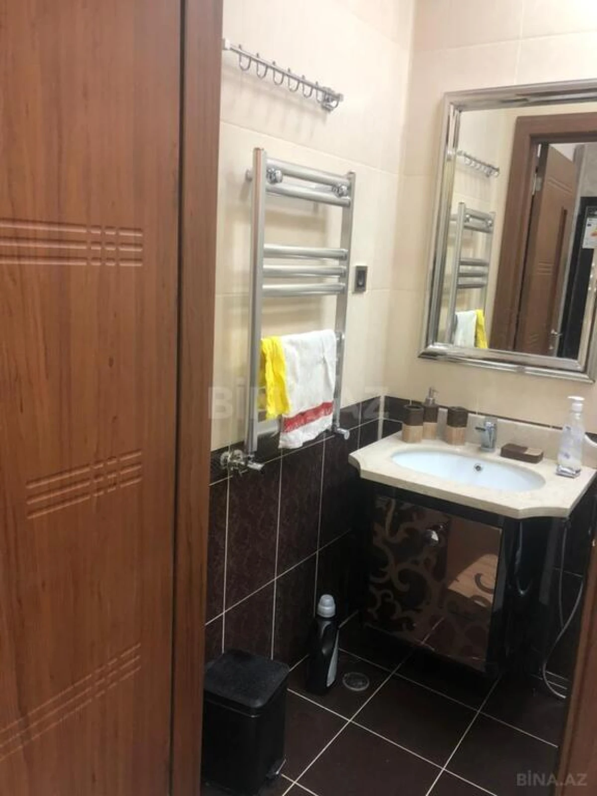 Satılır 2 otaqlı mənzil 82.7 m²
