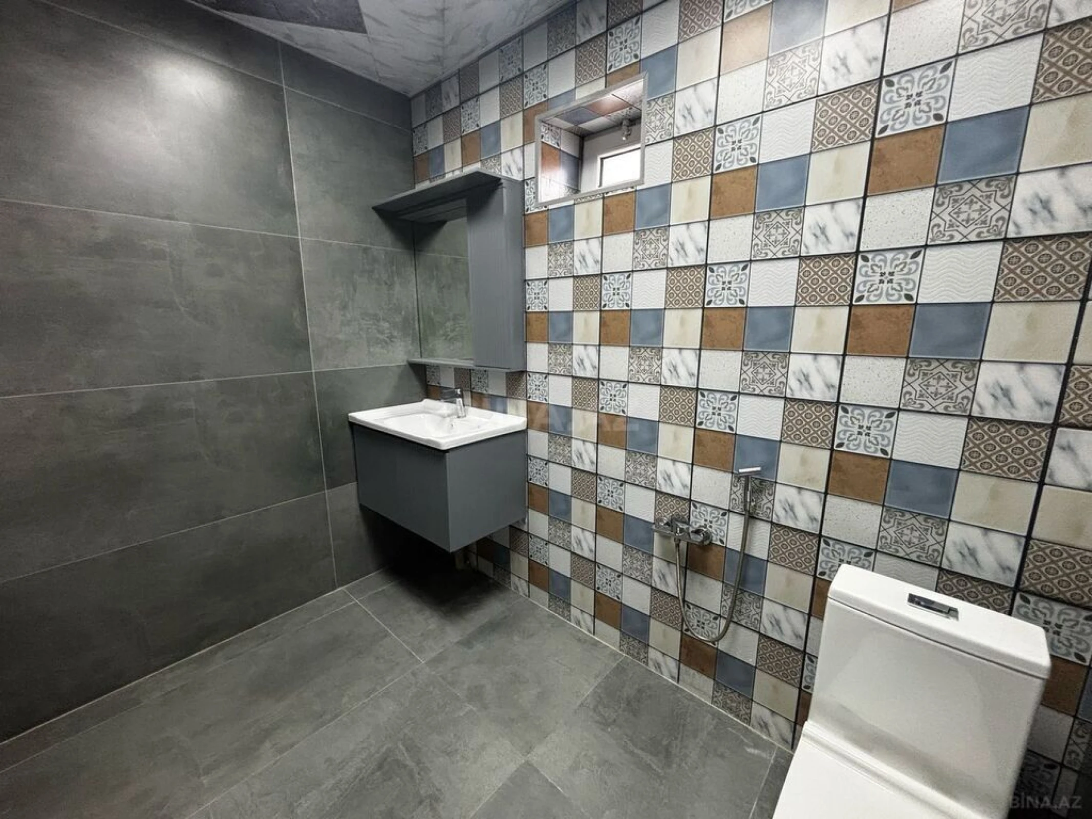 Satılır 4 otaqlı həyət evi 150 m²