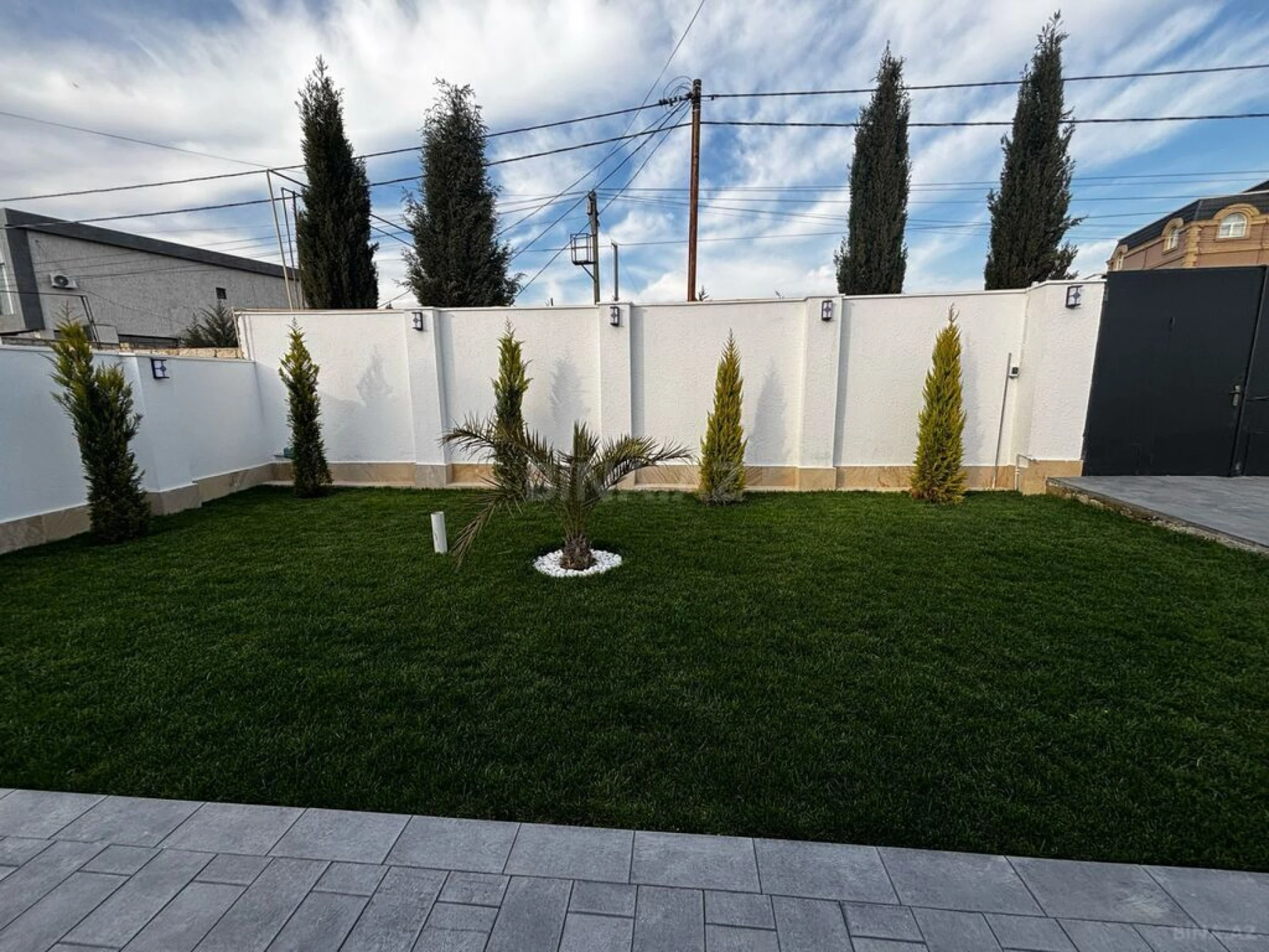 Satılır 4 otaqlı həyət evi 150 m²