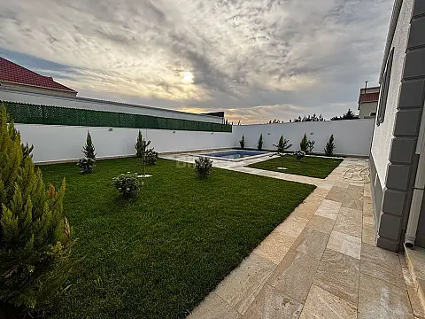 Satılır 4 otaqlı həyət evi 150 m²