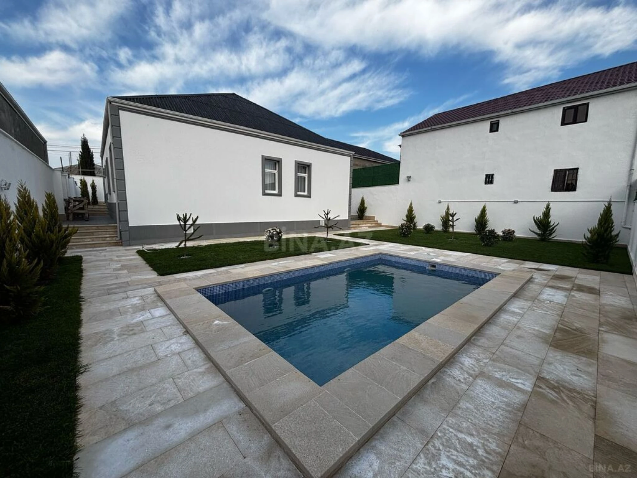 Satılır 4 otaqlı həyət evi 150 m²