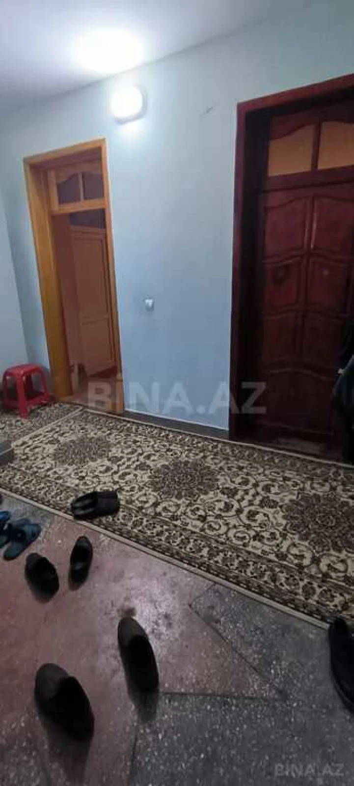 Satılır 18 otaqlı həyət evi 800 m²