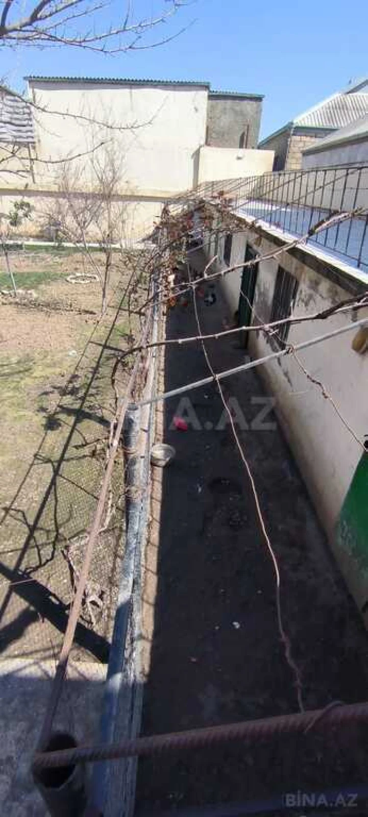 Satılır 18 otaqlı həyət evi 800 m²