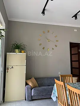 Satılır 5 otaqlı həyət evi 300 m²