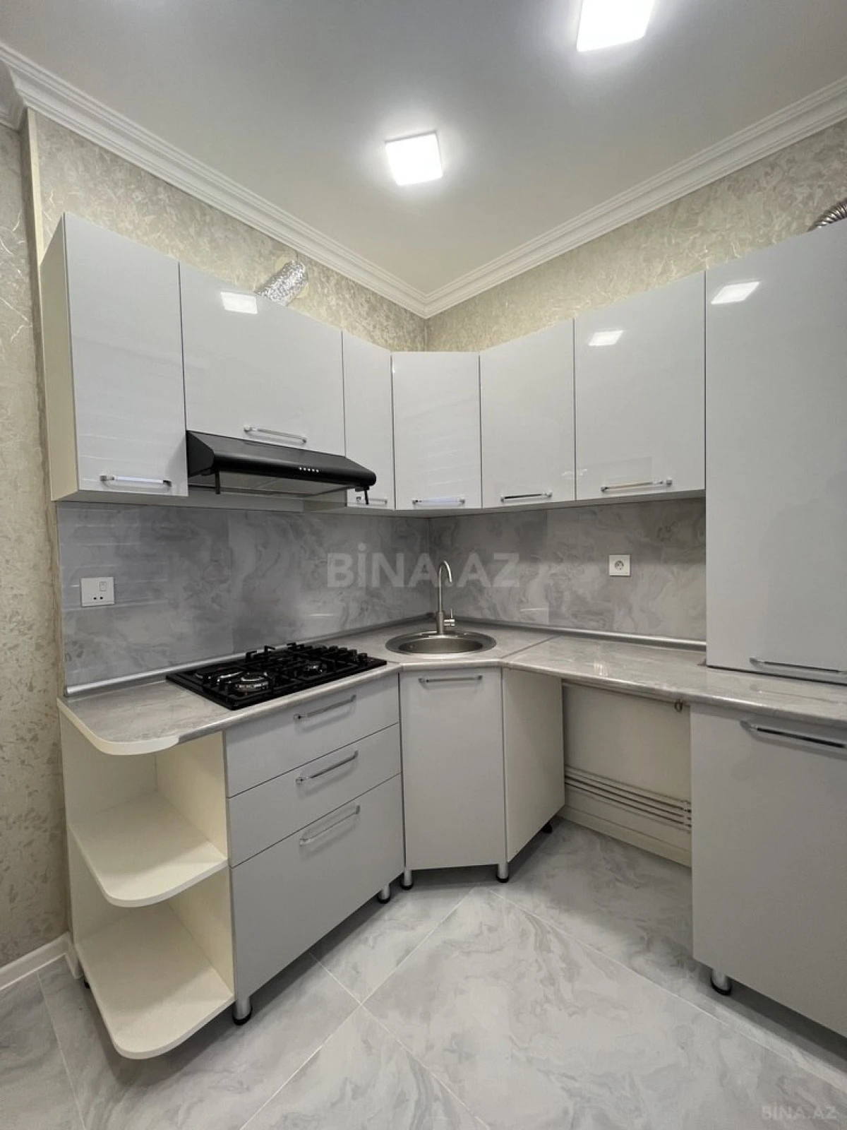 Satılır 2 otaqlı mənzil 60 m²