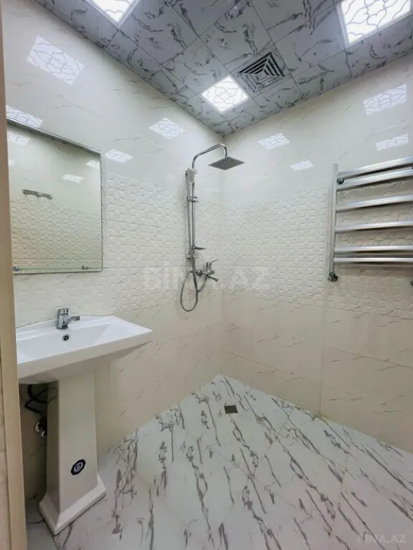 Satılır 2 otaqlı mənzil 60 m²