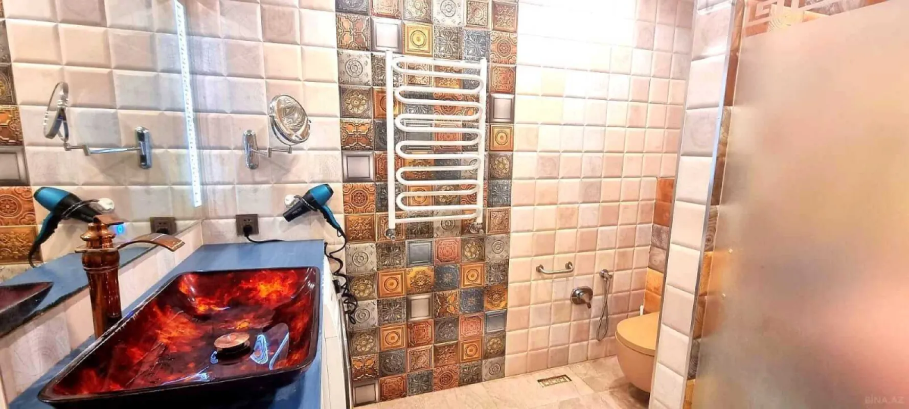 Satılır 3 otaqlı mənzil 120.5 m²