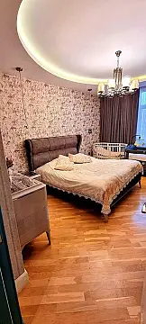 Satılır 3 otaqlı mənzil 120.5 m²