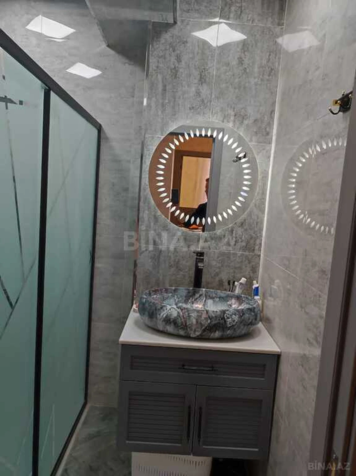 Satılır 3 otaqlı mənzil 97 m²