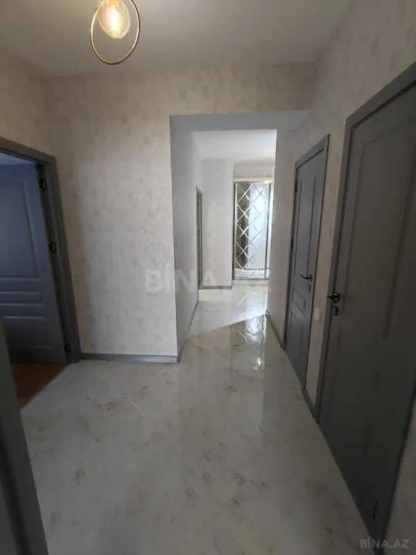 Satılır 3 otaqlı mənzil 97 m²