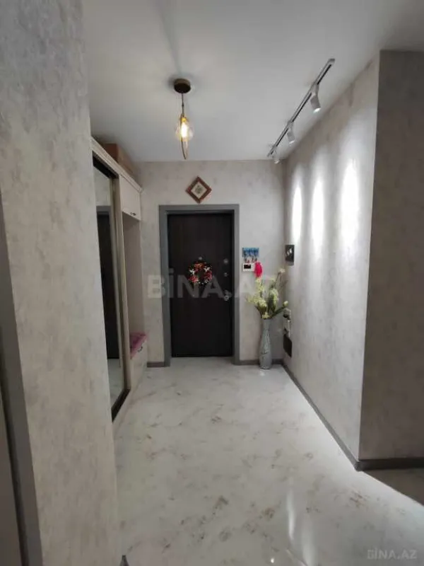 Satılır 3 otaqlı mənzil 97 m²