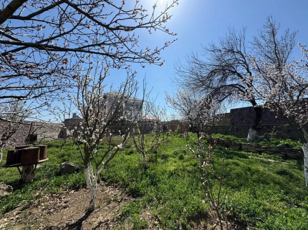 Satılır 7 otaqlı həyət evi 600 m²