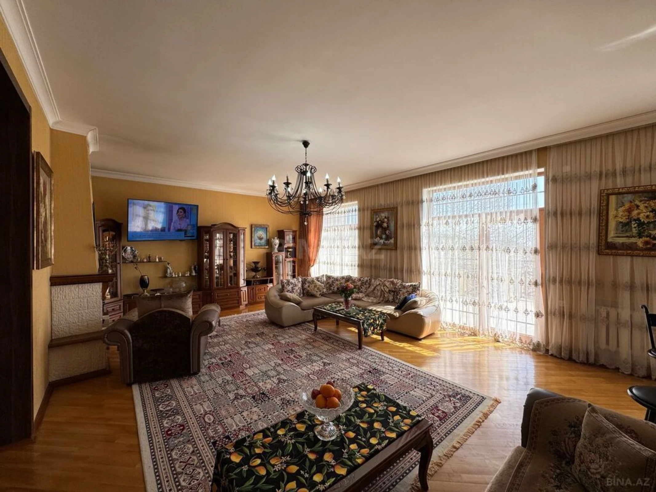 Satılır 7 otaqlı həyət evi 600 m²